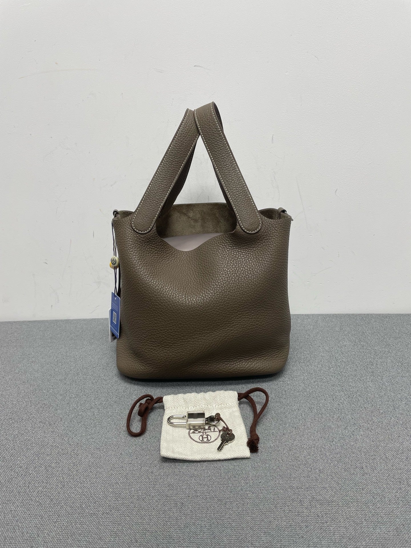 Hermès - Picotin Lock 22 - Leather - Grey - (Medium)
