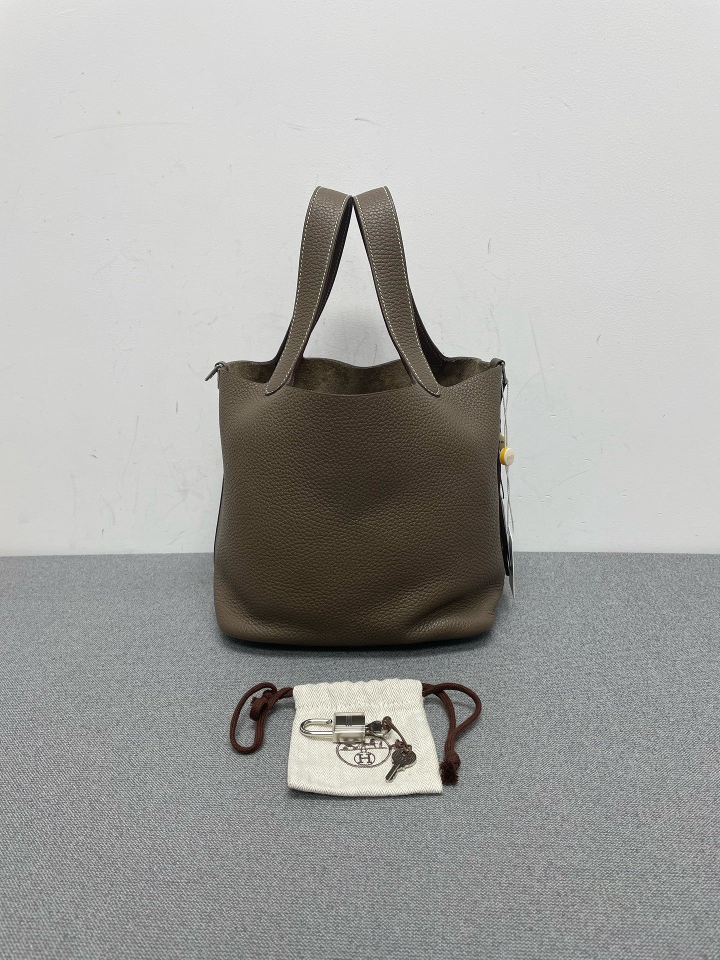Hermès - Picotin Lock 22 - Leather - Grey - (Medium)
