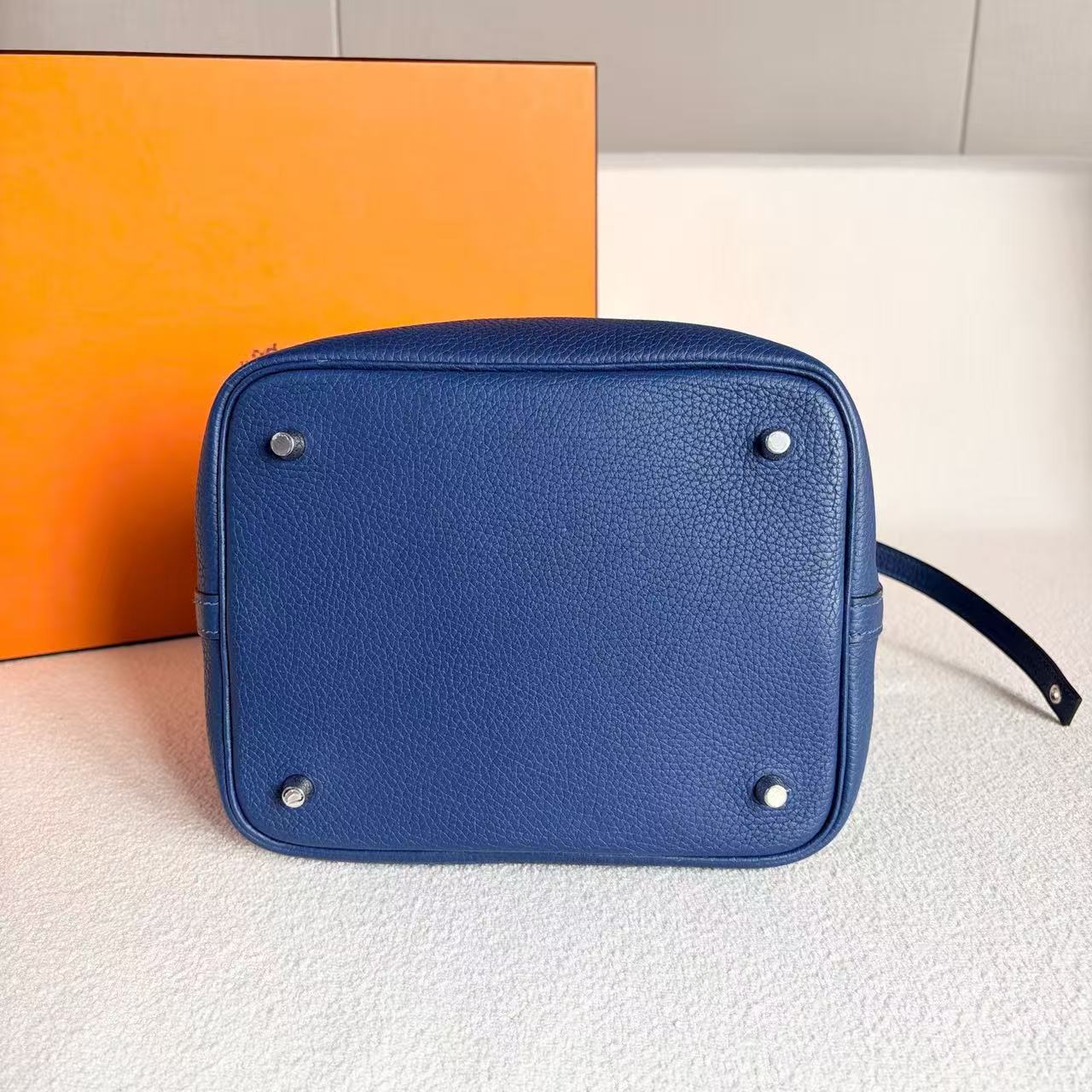 Hermes - Picotin Lock 22 - Taurillon Clemence leather - Deep Blue Anemone with Silver-Tone Hardware - (medium)