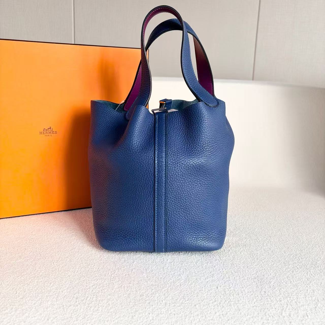 Hermes - Picotin Lock 22 - Taurillon Clemence leather - Deep Blue Anemone with Silver-Tone Hardware - (medium)