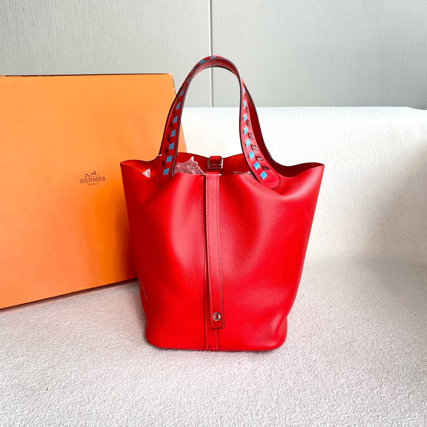 Hermès - Picotin Lock 22 with Woven Handle - Epsom leather - Red with Multicolor Woven Handle - (Medium)
