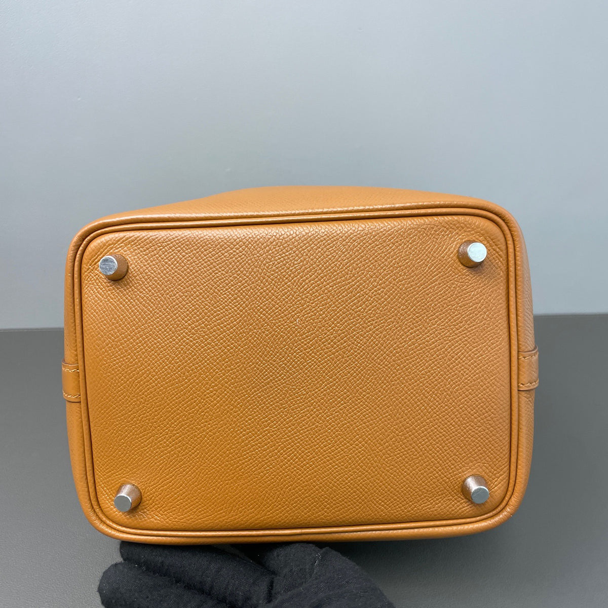 Hermes - Picotin Lock - Leather - Camel - (small)