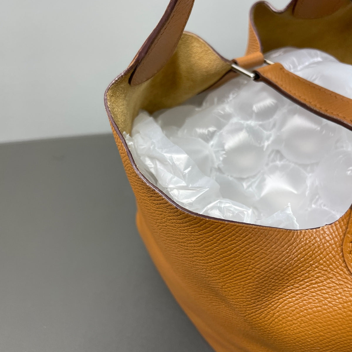 Hermes - Picotin Lock - Leather - Camel - (small)