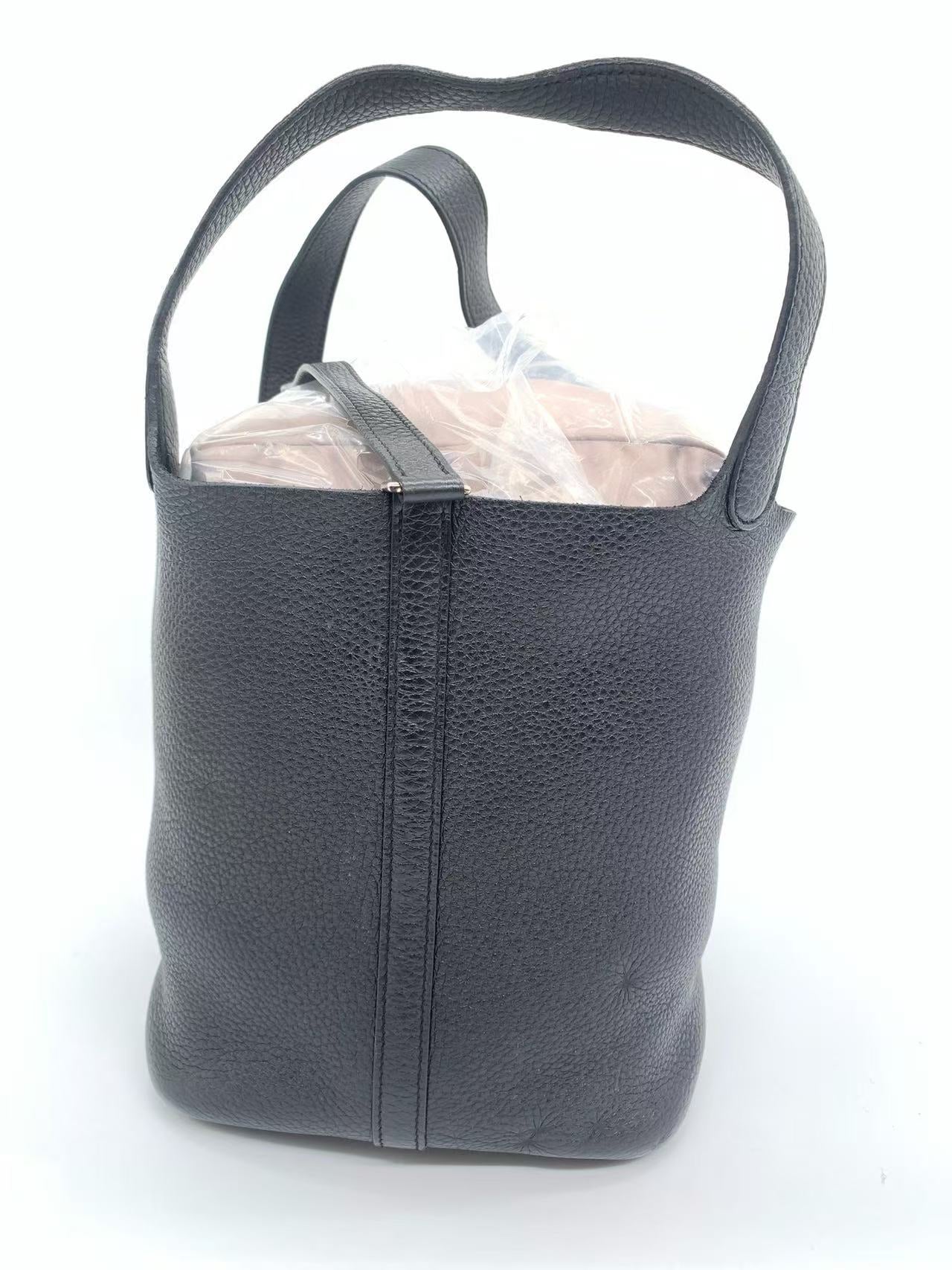 Hermès - Picotin Lock - Taurillon Clemence leather - Black - (22)
