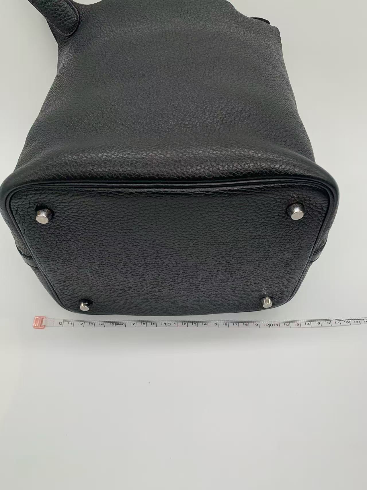 Hermès - Picotin Lock - Taurillon Clemence leather - Black - (22)