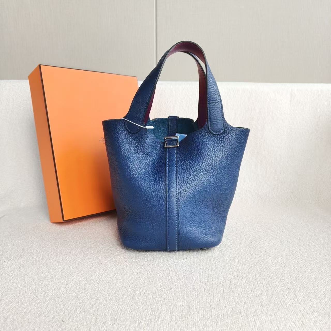 Hermès - Picotin Lock - Taurillon Clemence leather - Deep Blue with Anemone Purple - (mini)
