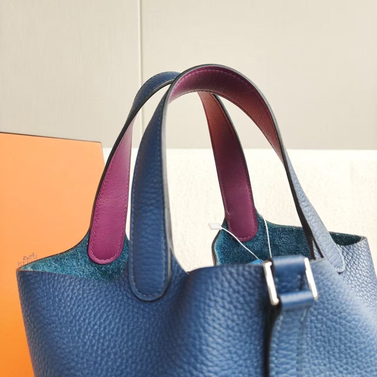 Hermès - Picotin Lock - Taurillon Clemence leather - Deep Blue with Anemone Purple - (mini)