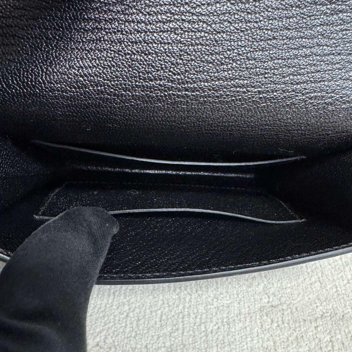 Hermès - Roulis Slim - Grained leather - Black with Gold-Tone Hardware - (mini)