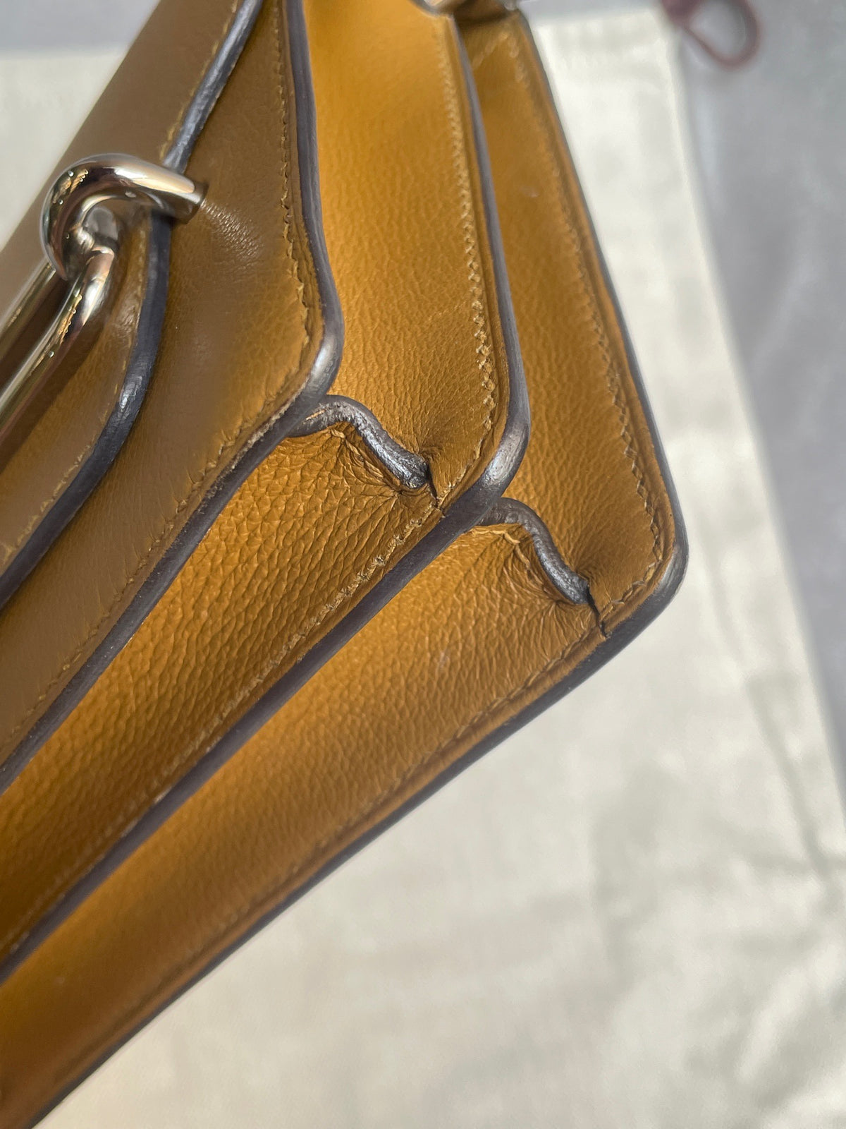 Hermes - Verrou Chaine - Leather - Camel - (mini)