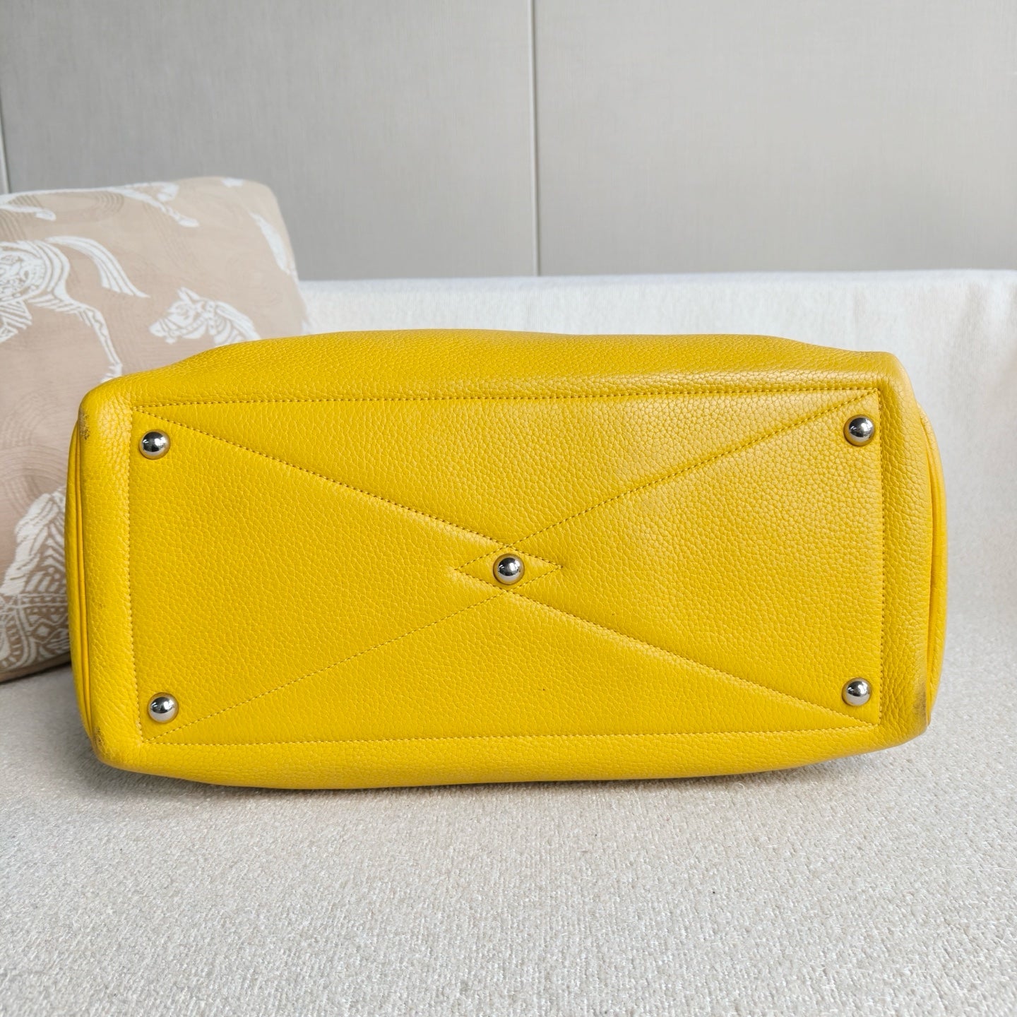 Hermès - Victoria 35 - Taurillon Clemence leather - Yellow - (large)