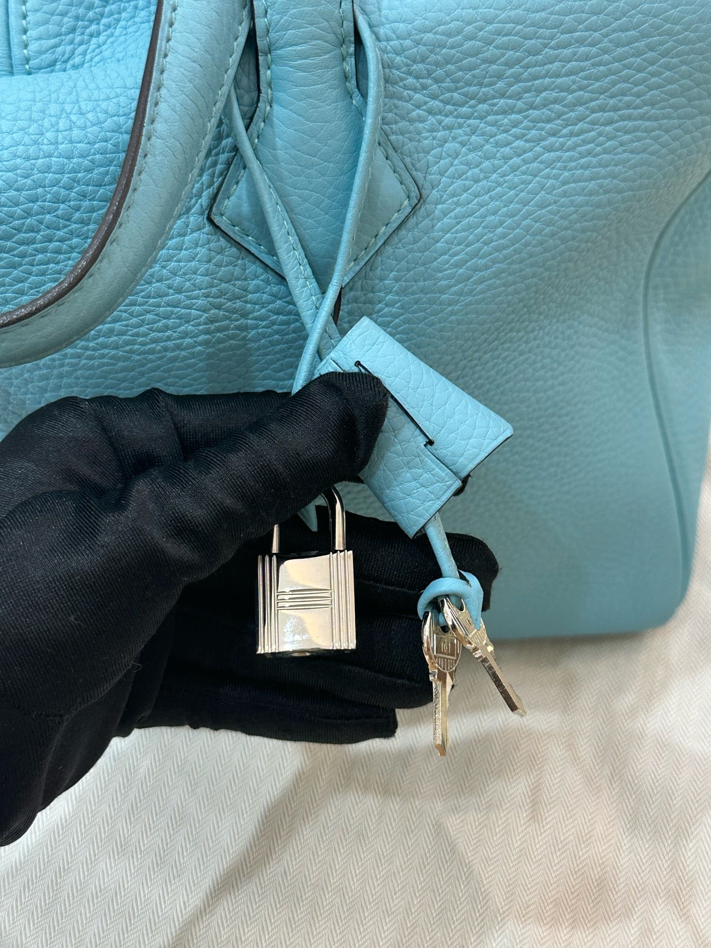 Hermes - Victoria - Leather - Blue - (large)