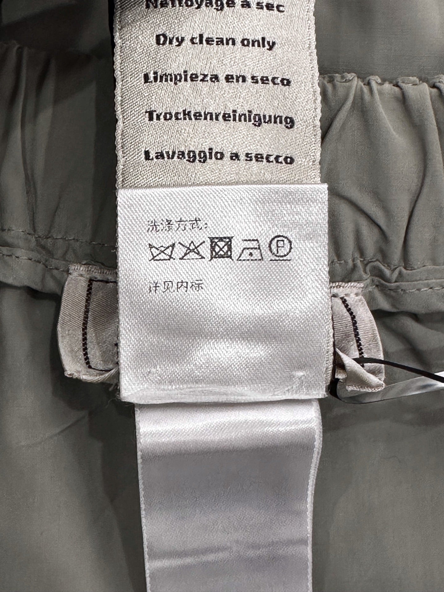 Hermès - Voil'H Seoul - Synthetic - Grey - (40)