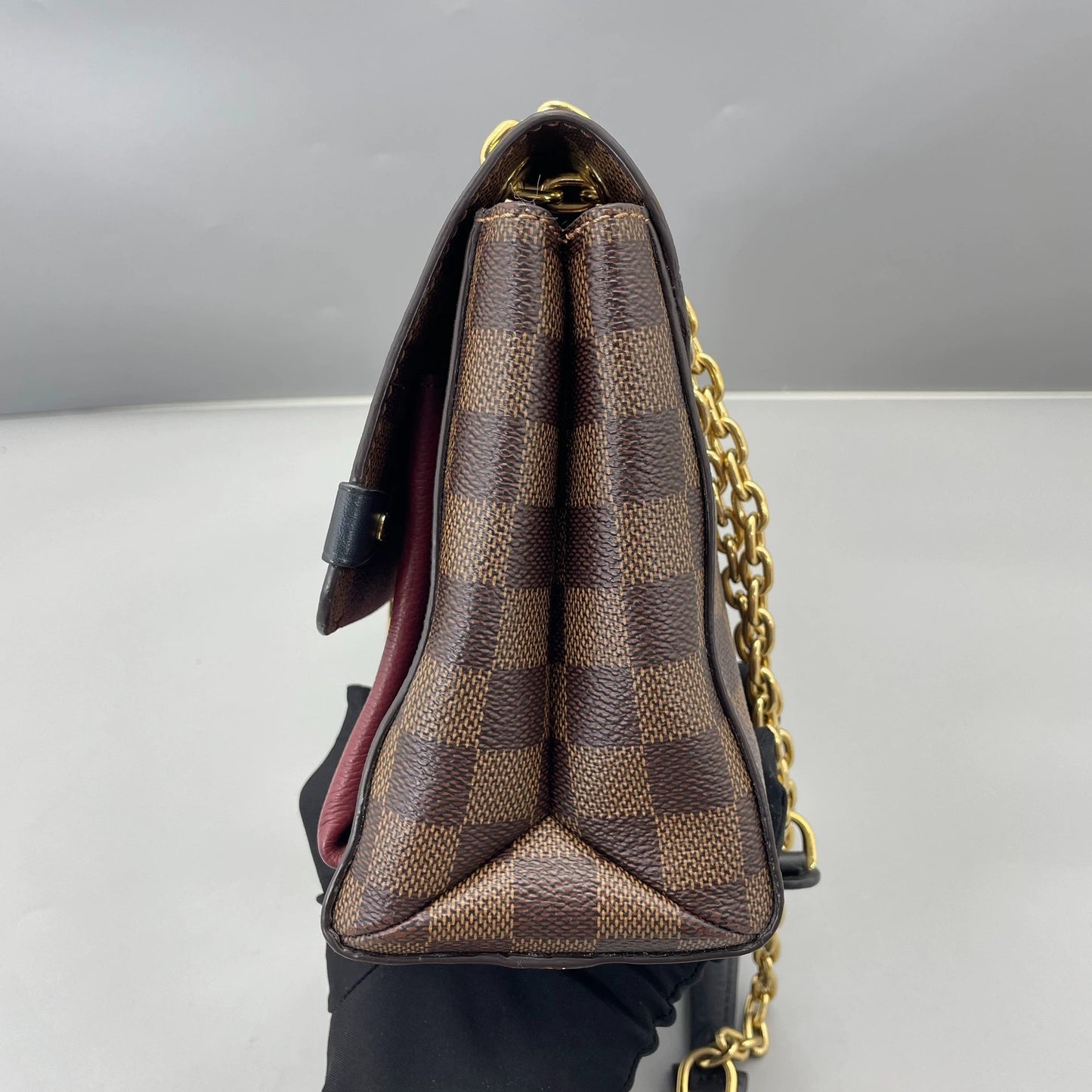 Louis Vuitton - Vavin PM - Damier Ebene canvas with grained leather trim - Brown and Burgundy with Black accents - (Medium)