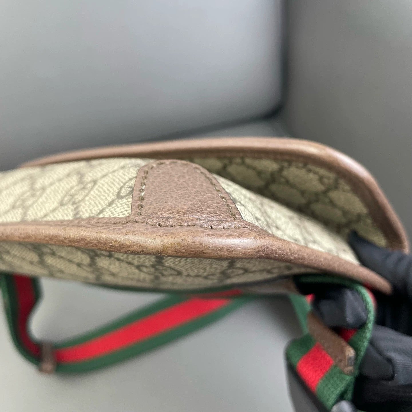 Gucci - Neo Vintage Tiger Head Belt Bag - GG Supreme canvas with leather trim and fabric Web strap - Beige and Brown with Red and Green accents - (small)
