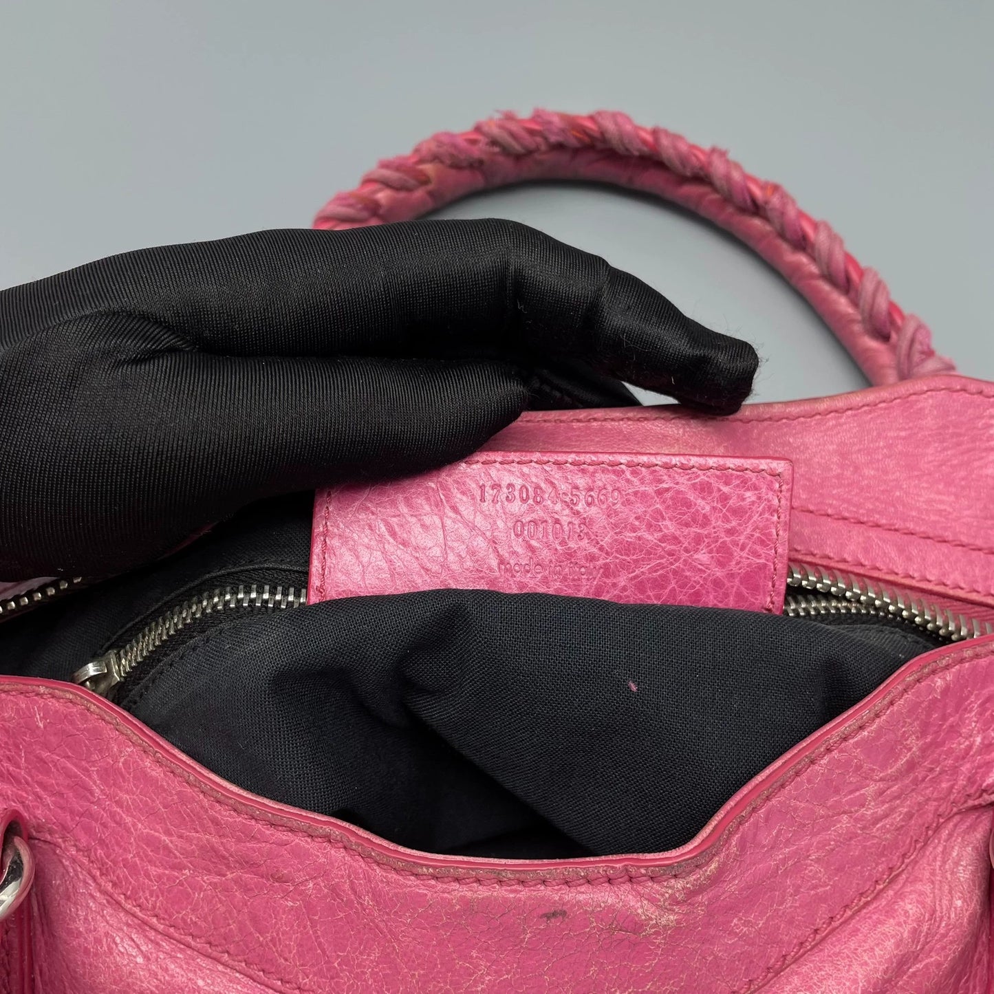 Balenciaga - City Bag - Distressed lambskin leather - Pink - (Small)