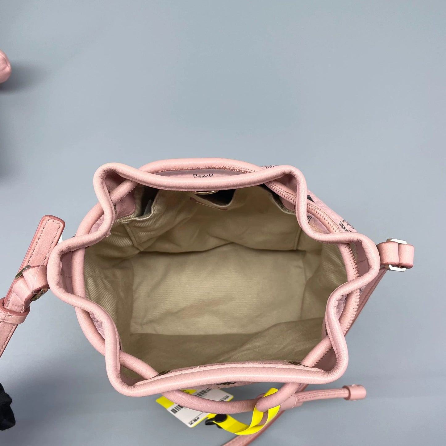 MCM - Visetos Rabbit Bucket Bag - Grained leather with Visetos monogram print - Pink - (mini)