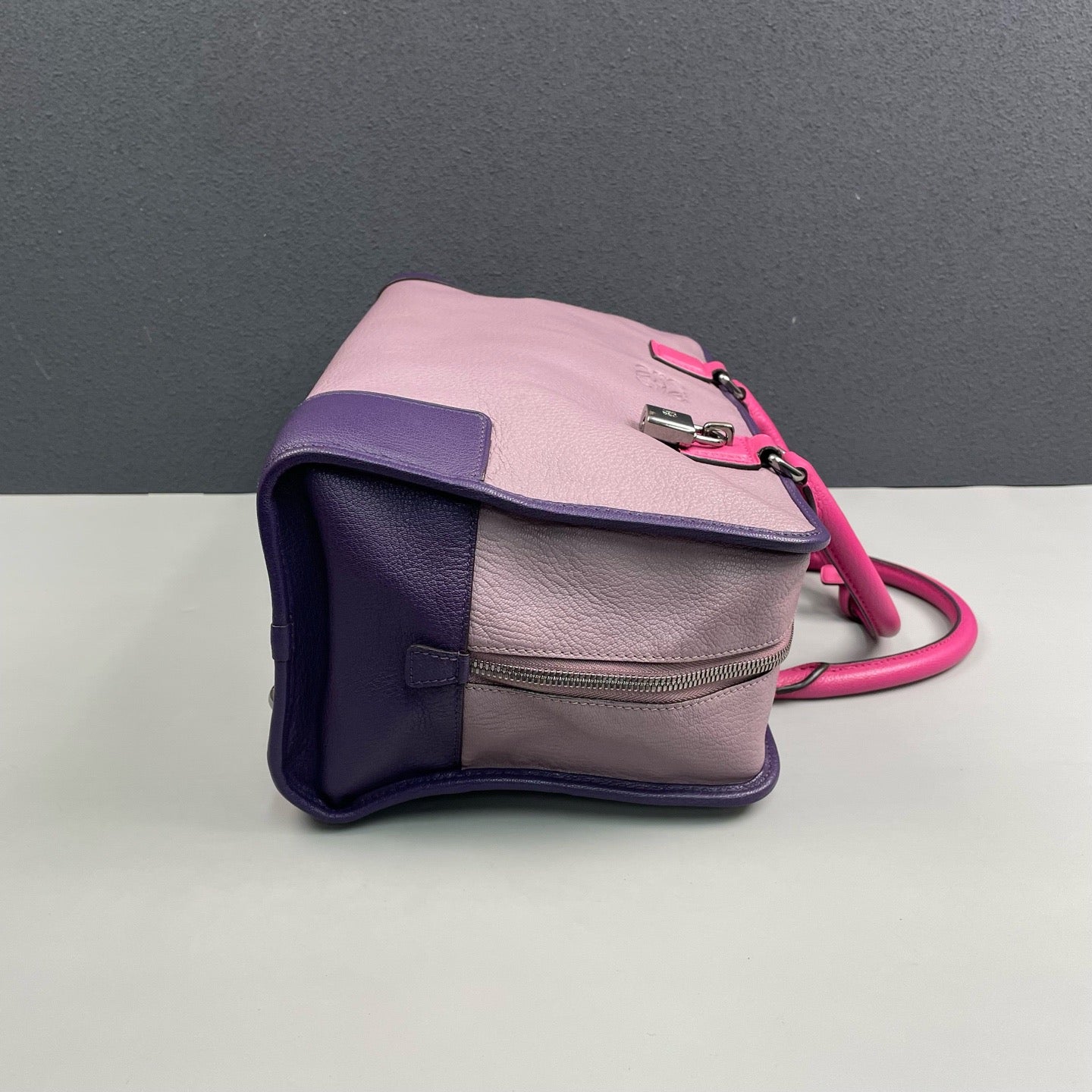 Loewe - Amazona - Grained leather - Multicolour - (Medium)
