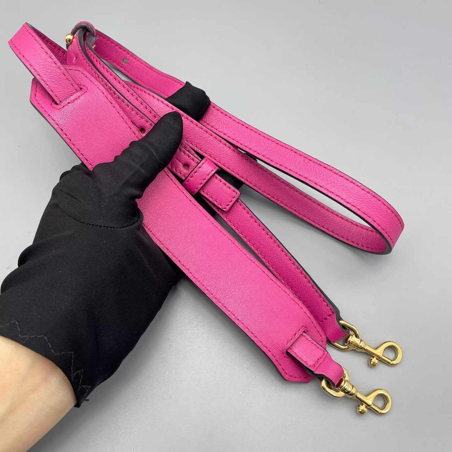 LOEWE - Amazona - Grained leather - Rose Red - (Small)