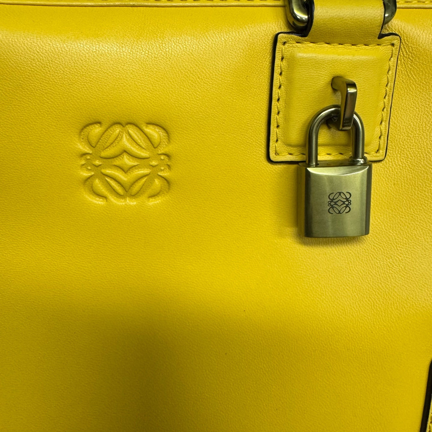 Loewe - Amazona - Leather - Yellow - (medium)