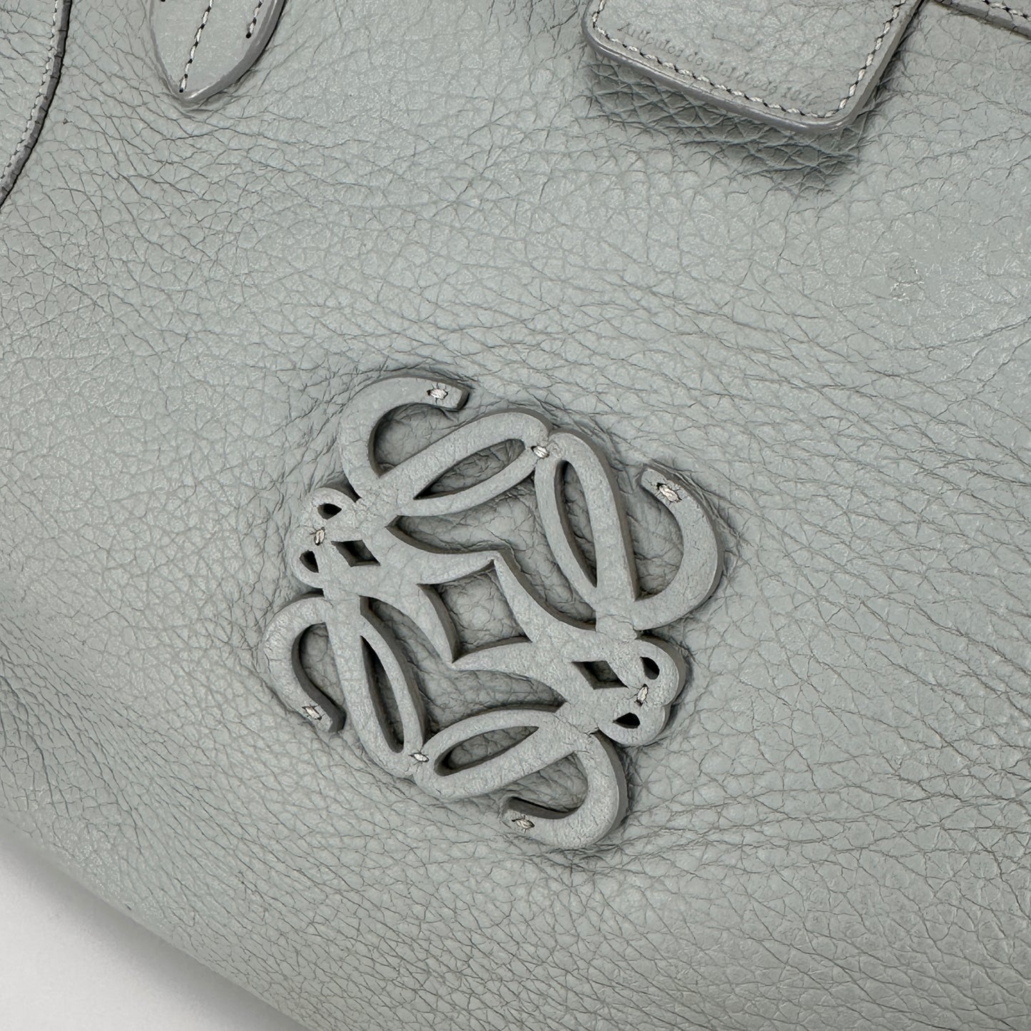 Loewe - Anagram Tote Bag - Grained calfskin leather - Pale Blue - (Medium)