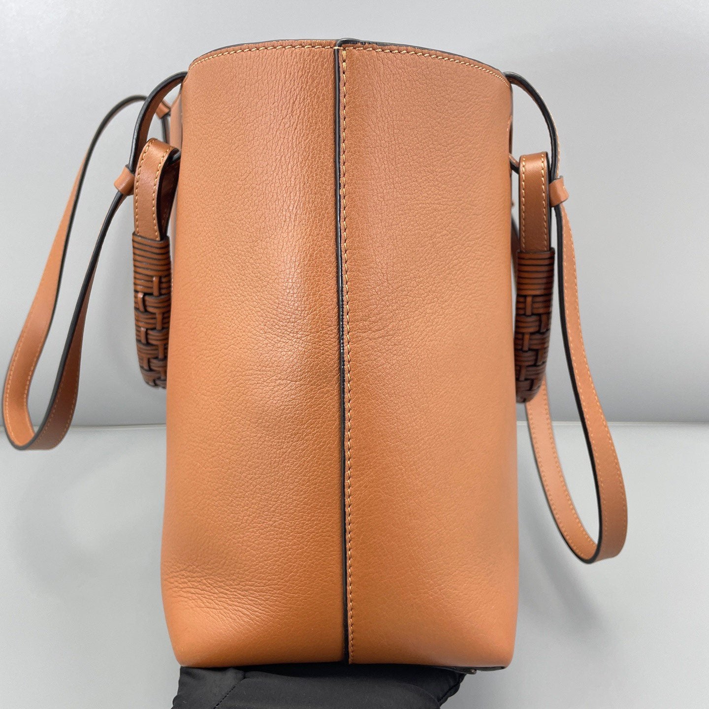 Loewe - Anagram Tote - Grained leather - Caramel - (medium)