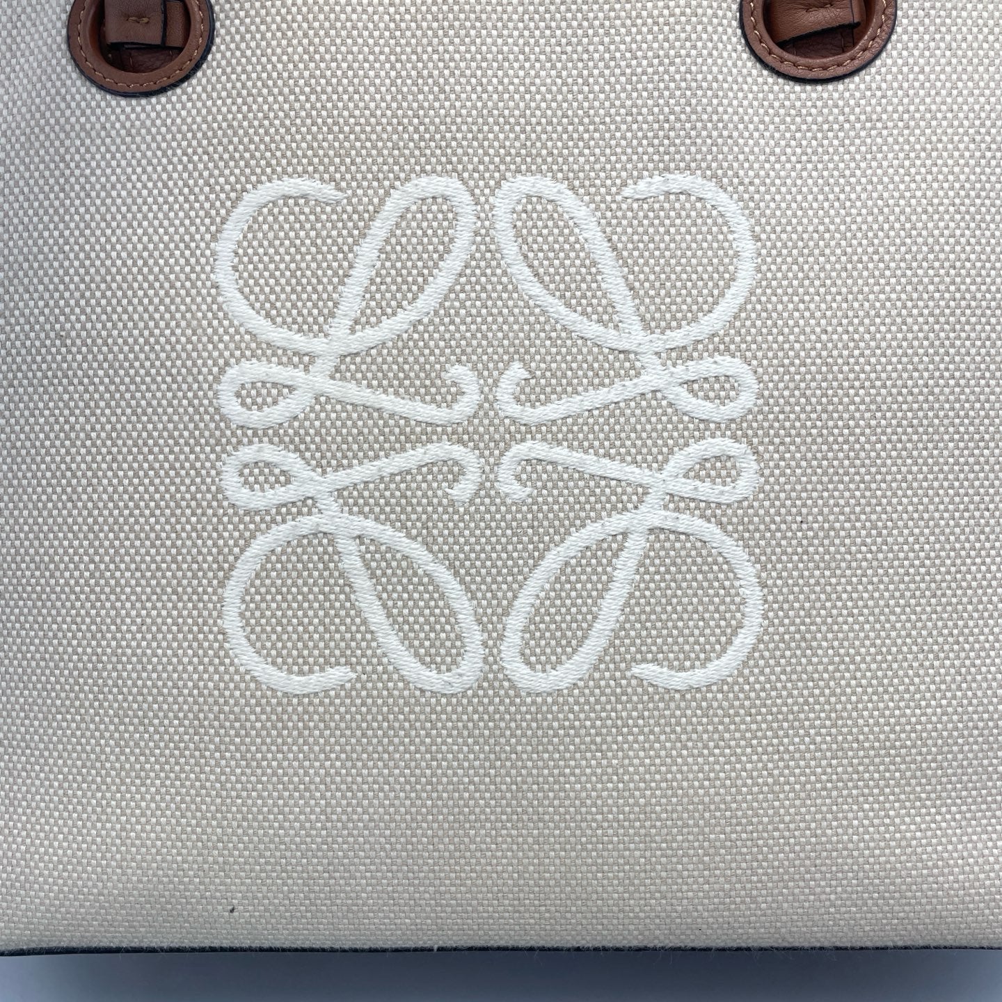 Loewe - Anagram Vertical Tote - Canvas and leather - Beige with Brown accents - (medium)
