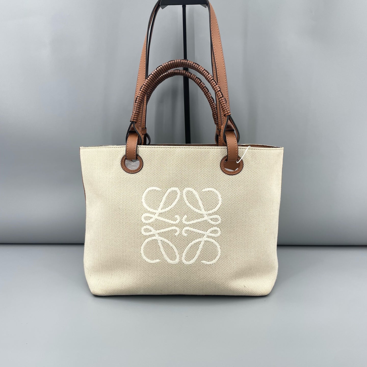 Loewe - Anagram Vertical Tote - Canvas and leather - Beige with Brown accents - (medium)