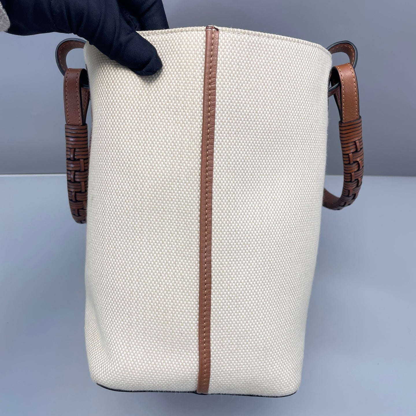 Loewe - Anagram Vertical Tote - Canvas and leather - Beige with Brown accents - (medium)