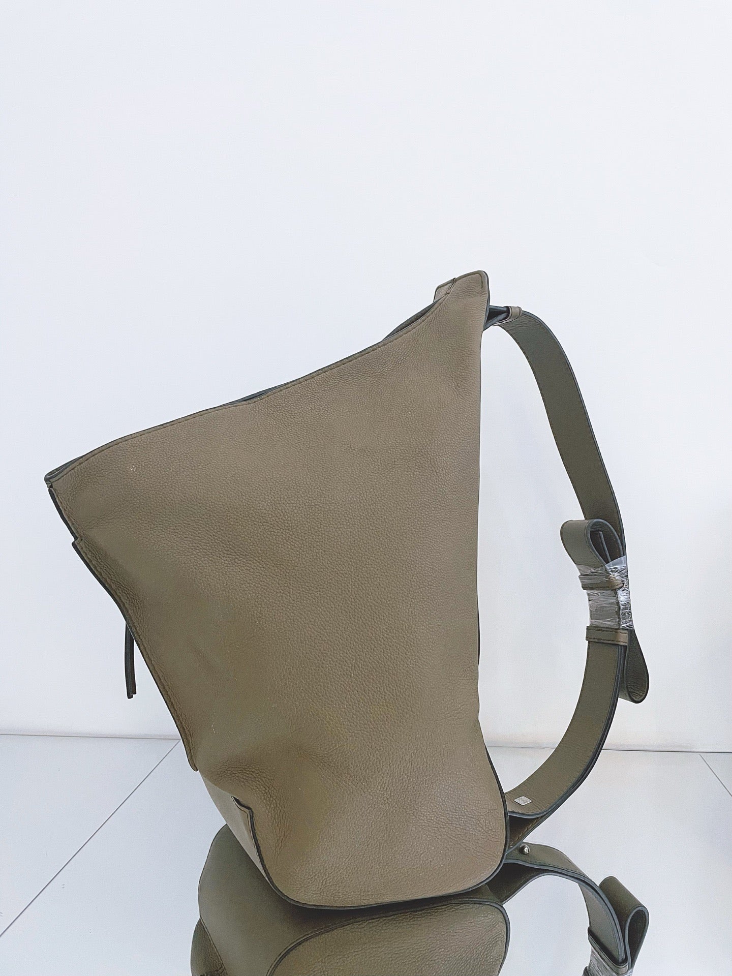 LOEWE - Anton - Pebbled leather - Grey - (Medium)