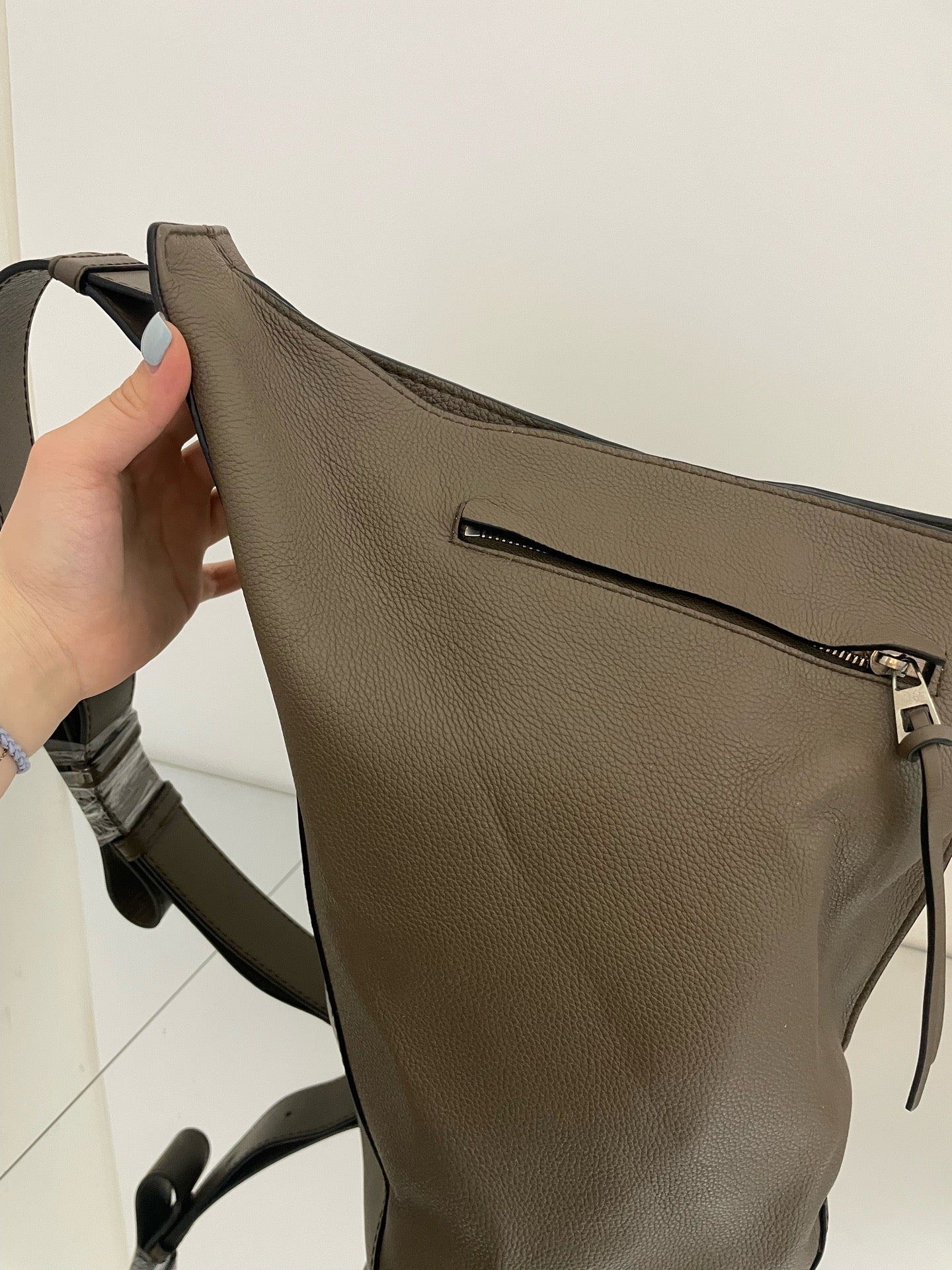 LOEWE - Anton - Pebbled leather - Grey - (Medium)