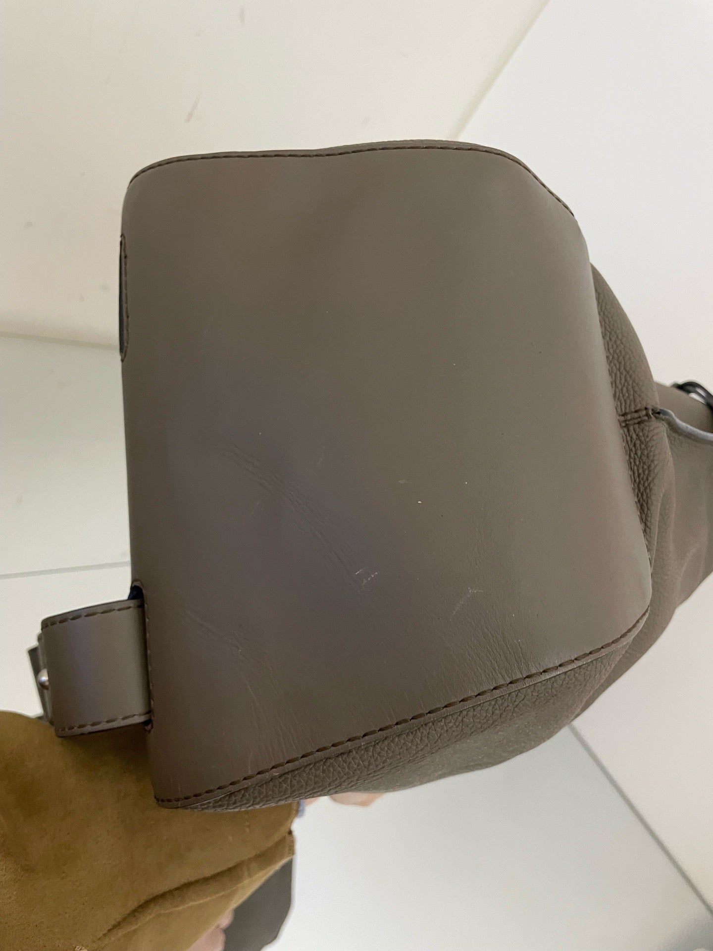 LOEWE - Anton - Pebbled leather - Grey - (Medium)