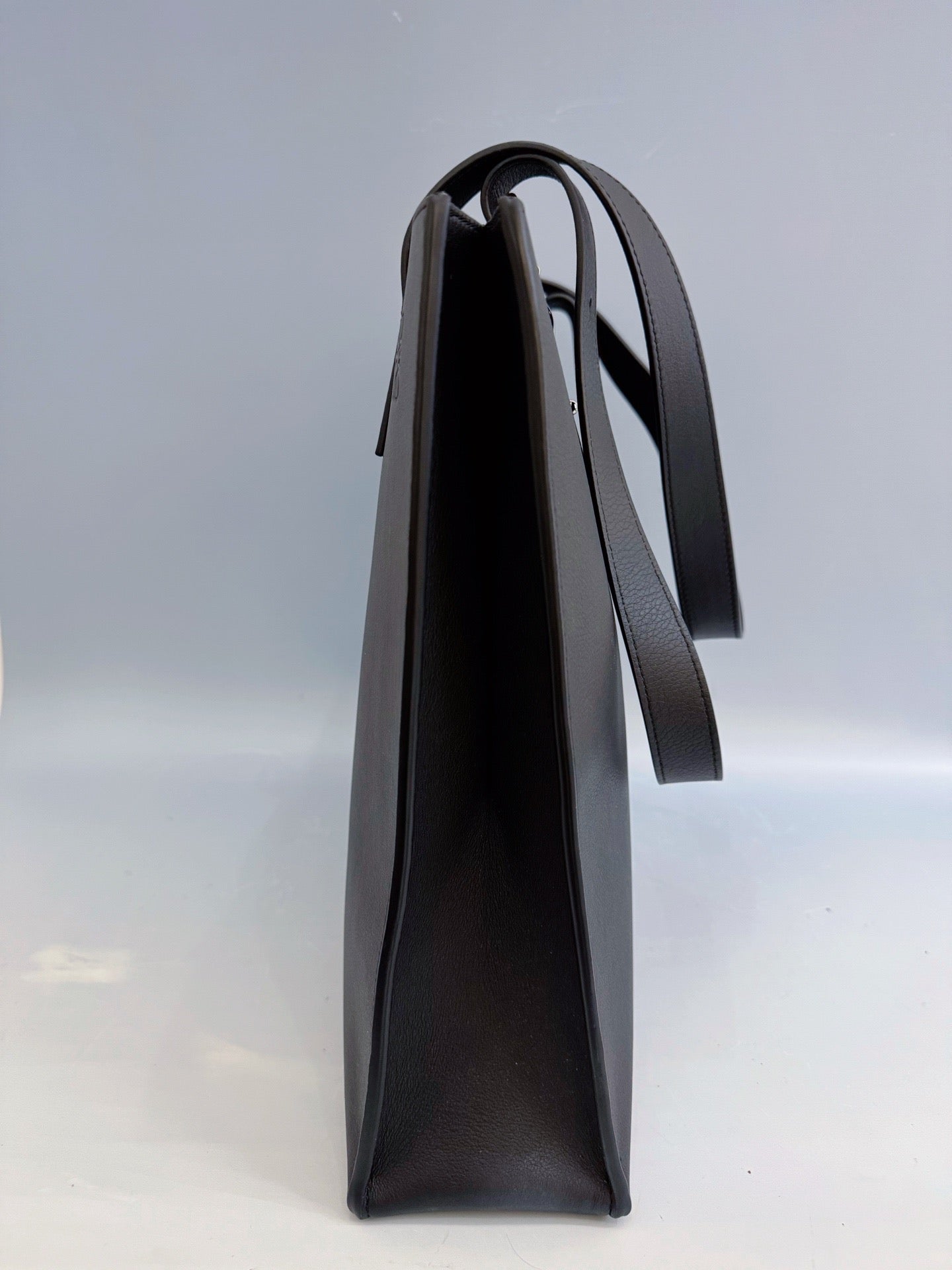 Loewe - Asymmetric Tote Bag - Leather - Black