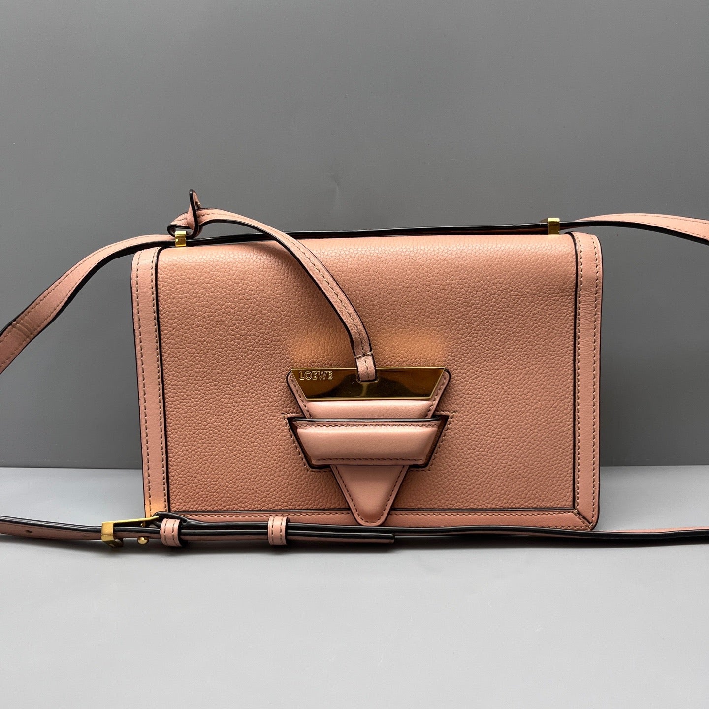 Loewe - Barcelona Bag - Pebbled leather - Pink - (small)