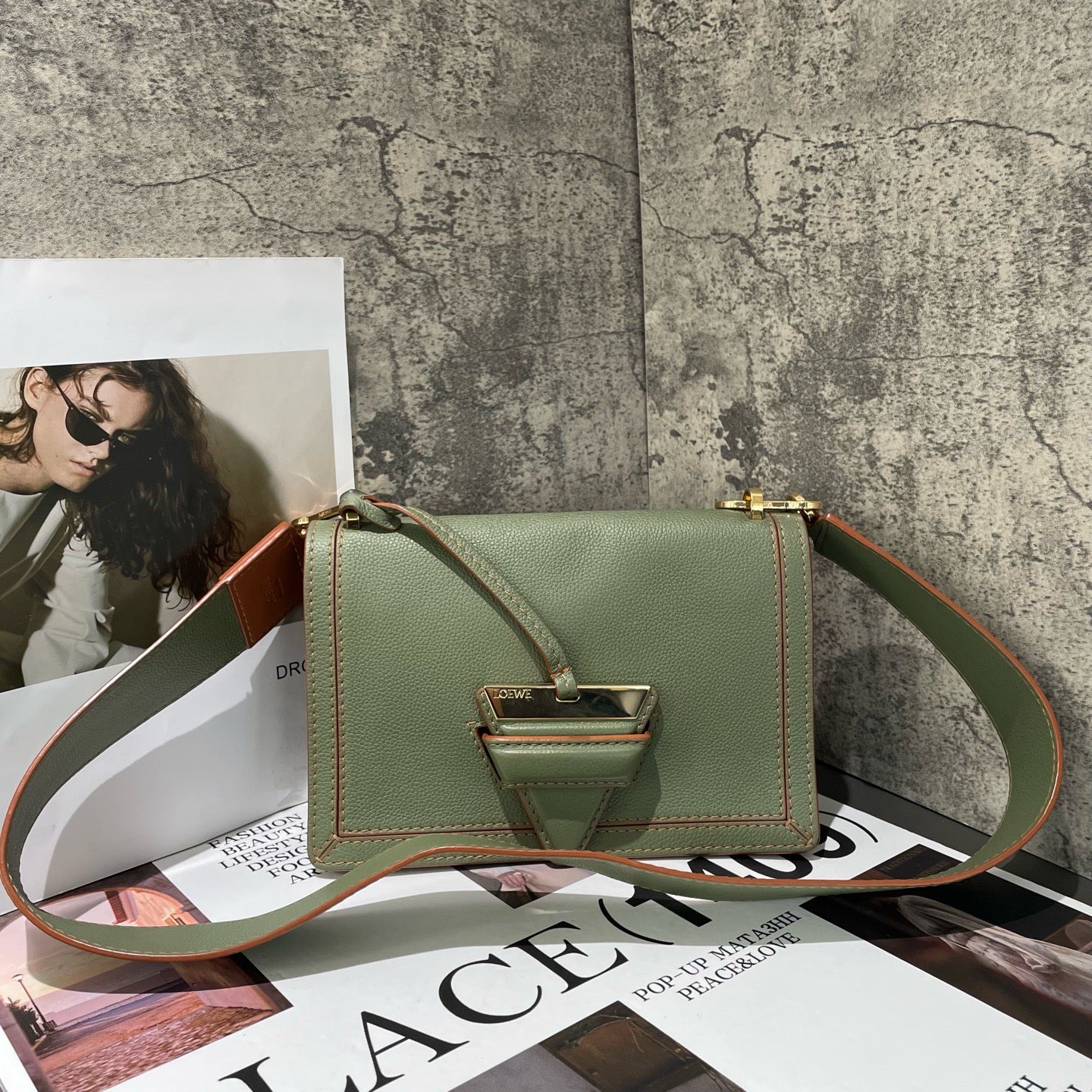 Loewe - Barcelona - Grained calfskin leather - Avocado Green with Tan Edges - (medium)