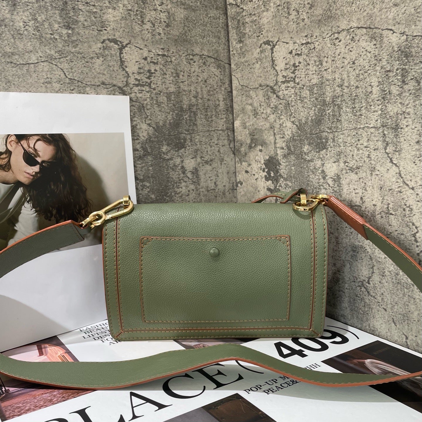 Loewe - Barcelona - Grained calfskin leather - Avocado Green with Tan Edges - (medium)