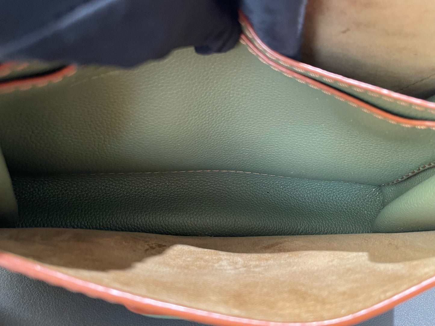 Loewe - Barcelona - Grained calfskin leather - Avocado Green with Tan Edges - (medium)
