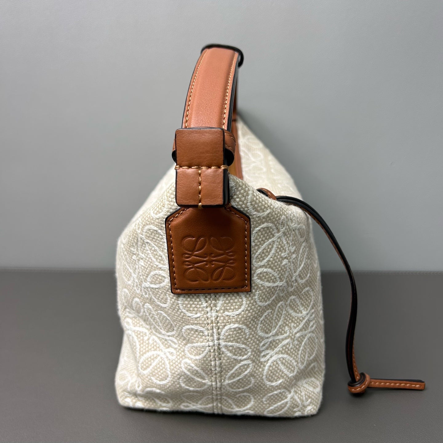 Loewe - Cubi Bag - Canvas and Leather - Beige and Brown - (Small)