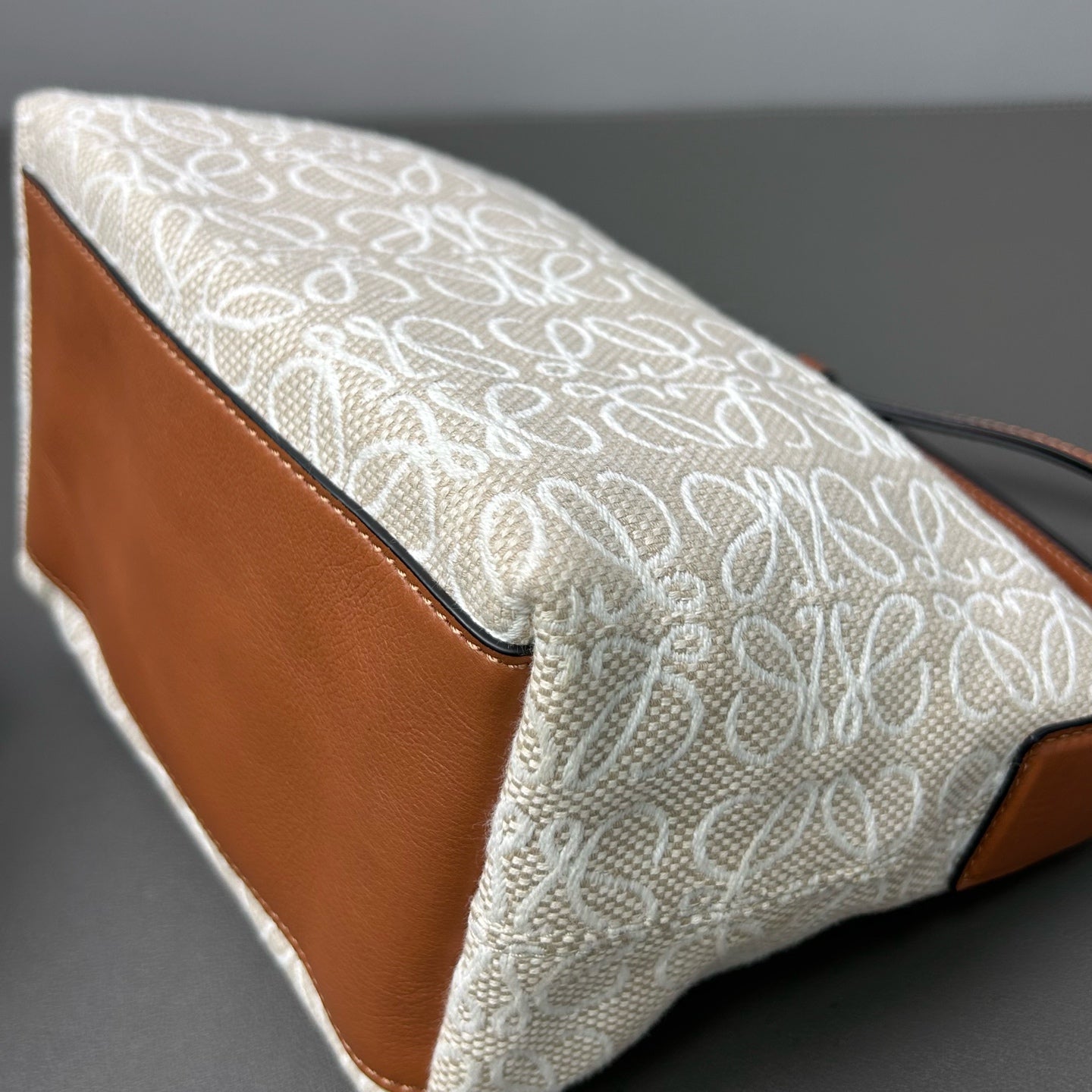 Loewe - Cubi Bag - Canvas and Leather - Beige and Brown - (Small)