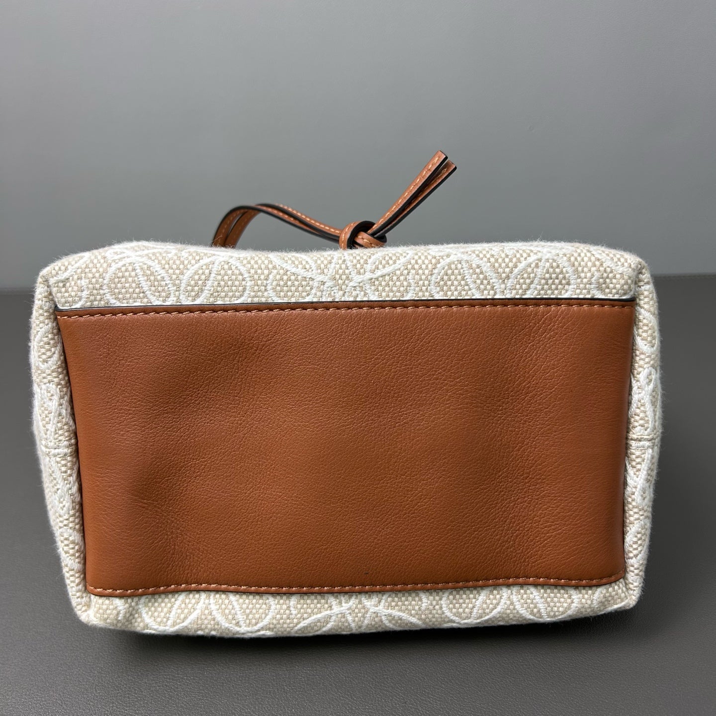 Loewe - Cubi Bag - Canvas and Leather - Beige and Brown - (Small)