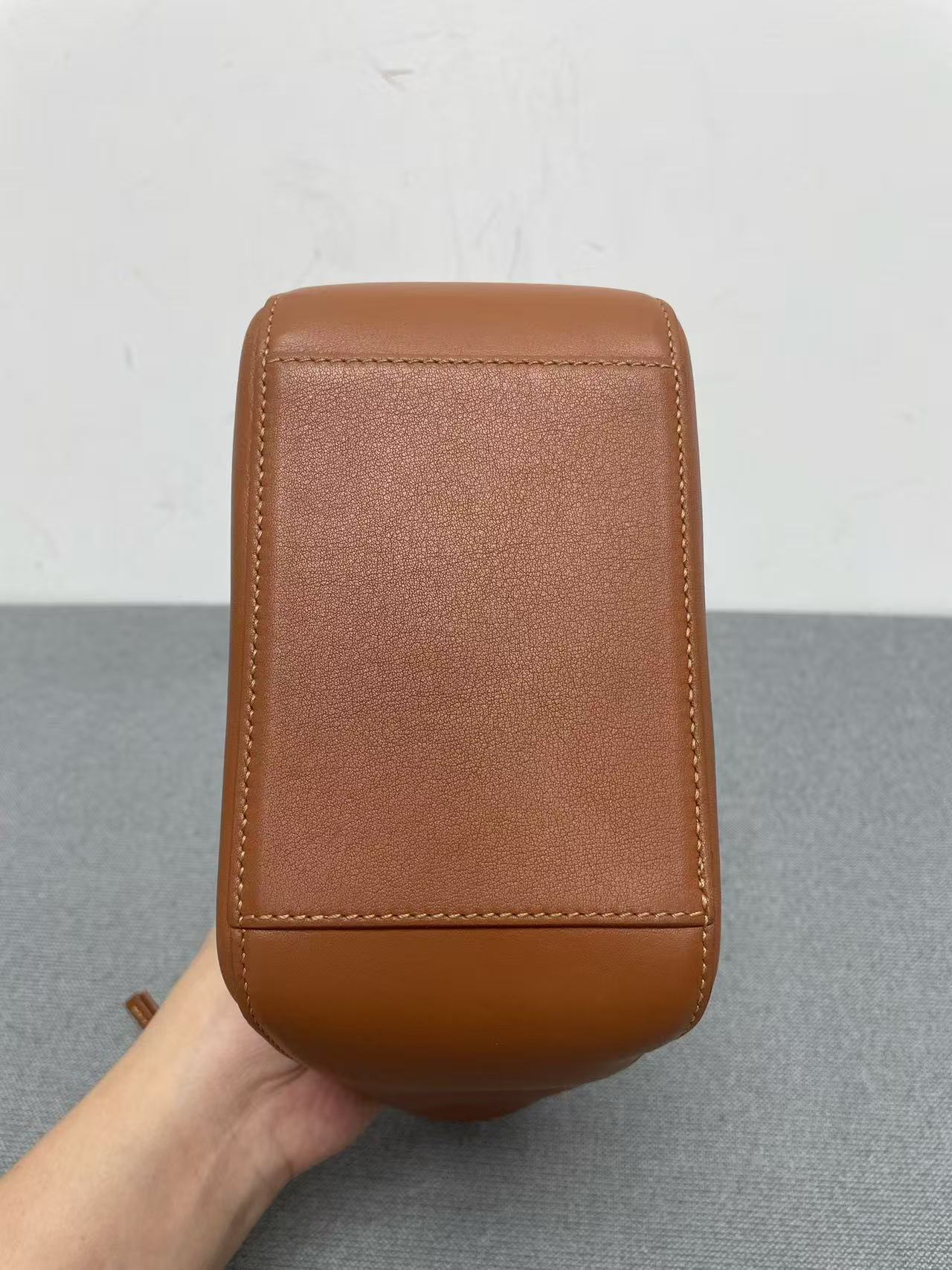 Loewe - Cubi Bag - Leather - Brown - (Small)