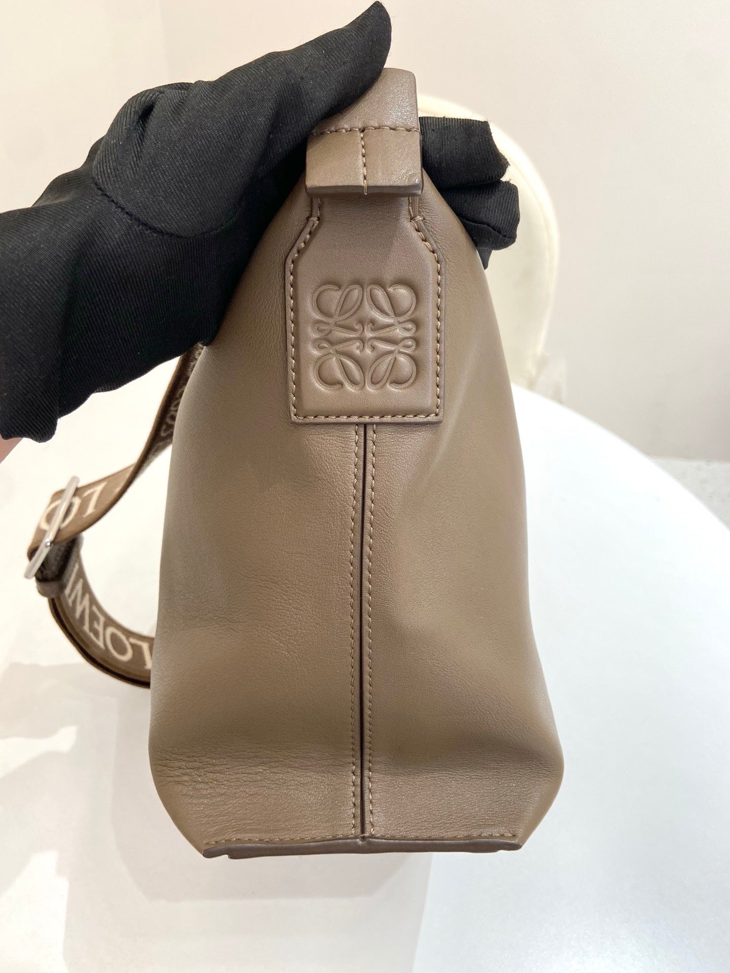 Loewe - Cubi - Leather - Brown - (small)