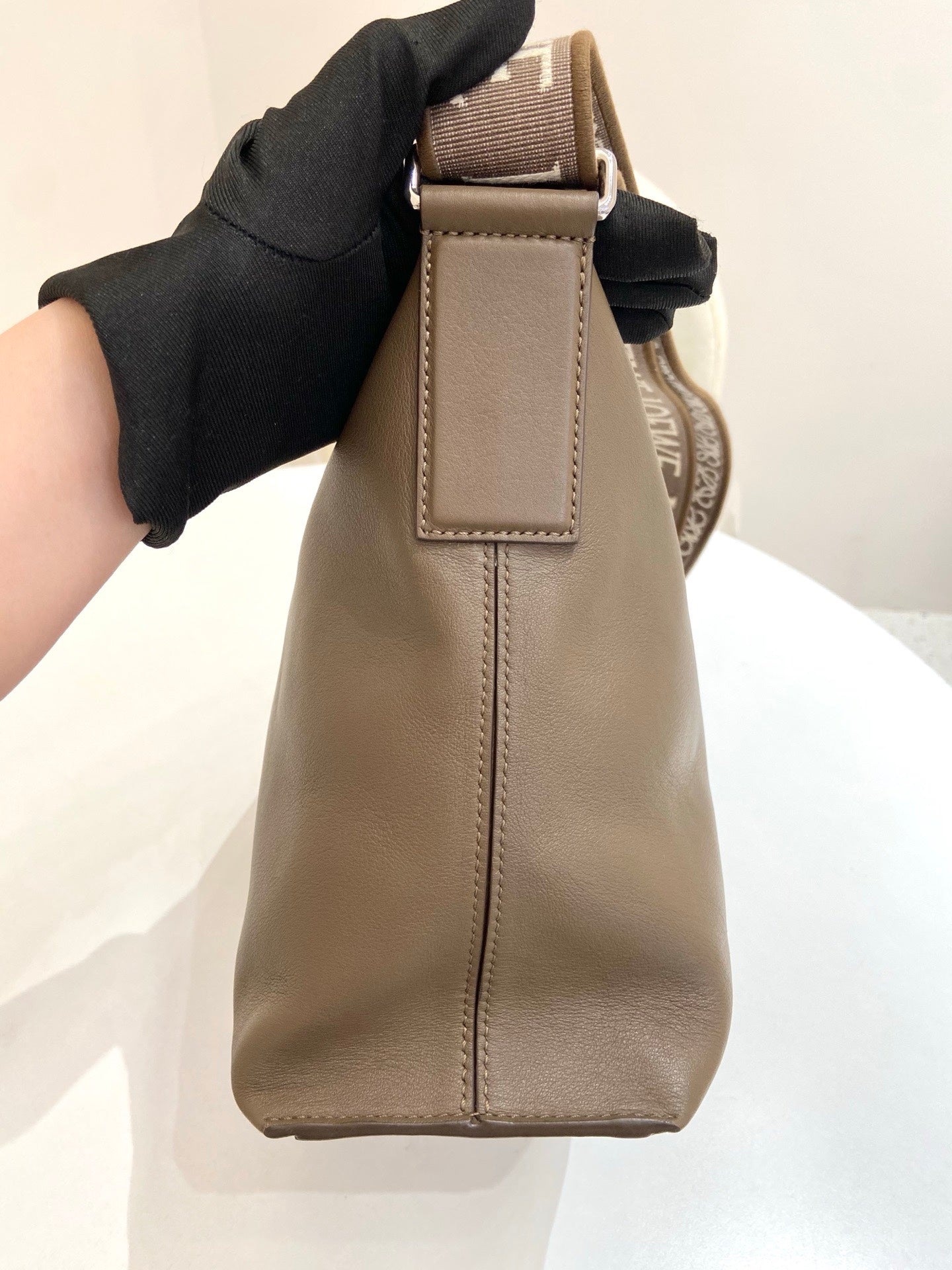 Loewe - Cubi - Leather - Brown - (small)
