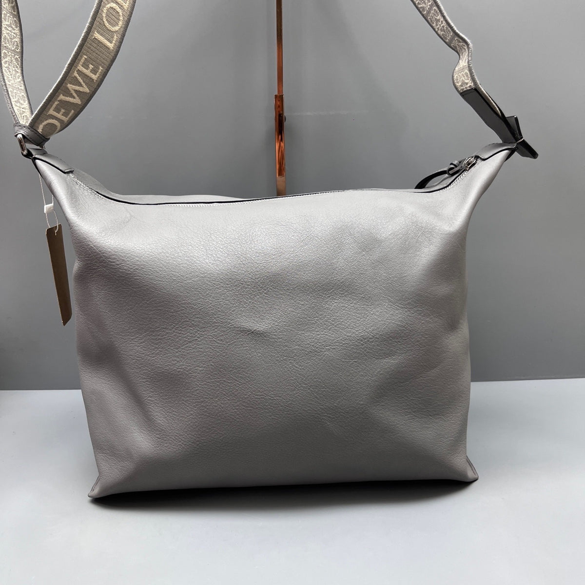 Loewe - Cubi - Leather - Grey - (medium)