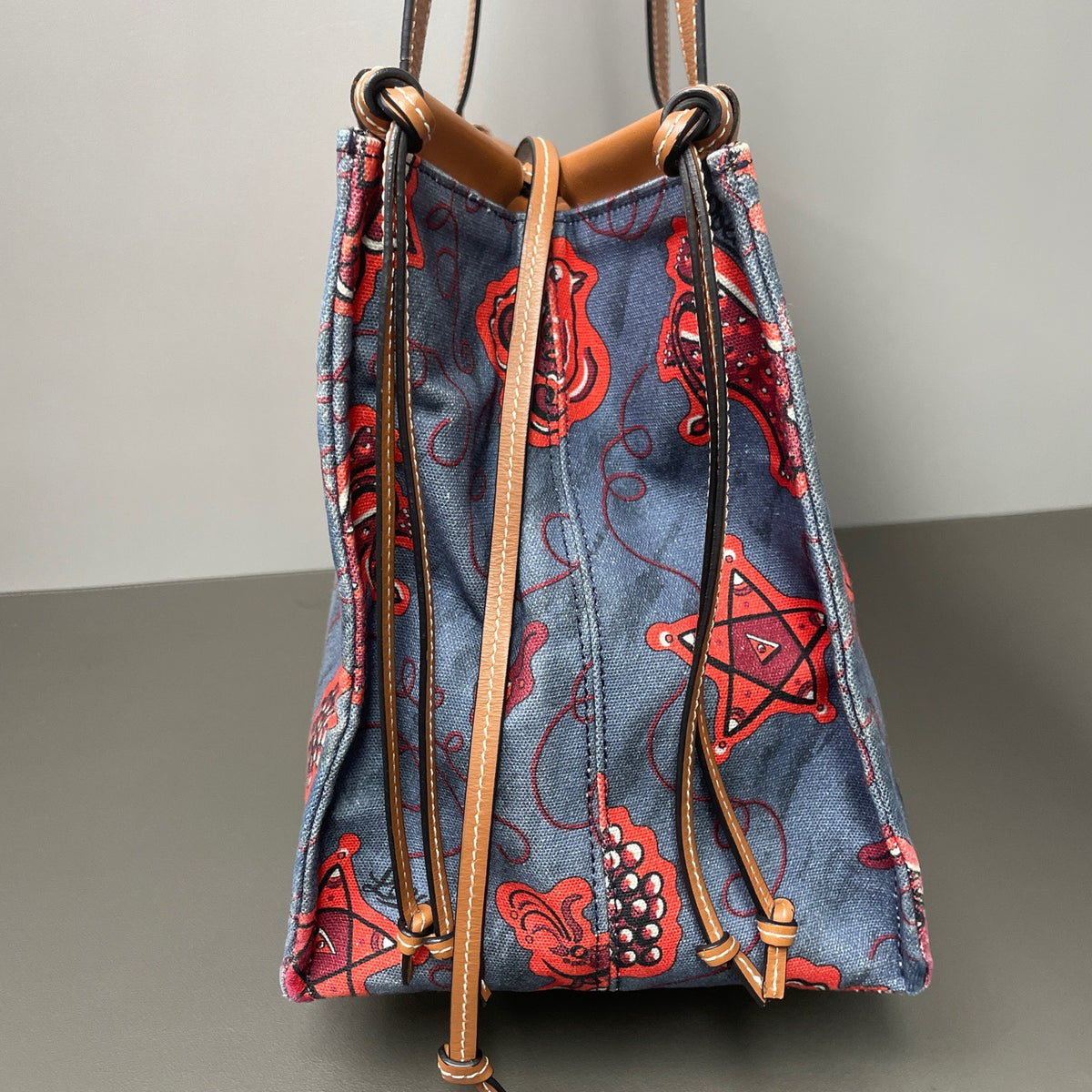 Loewe - Cushion Tote Graffiti Limited Edition - Cloth - Multicolour - (Medium)