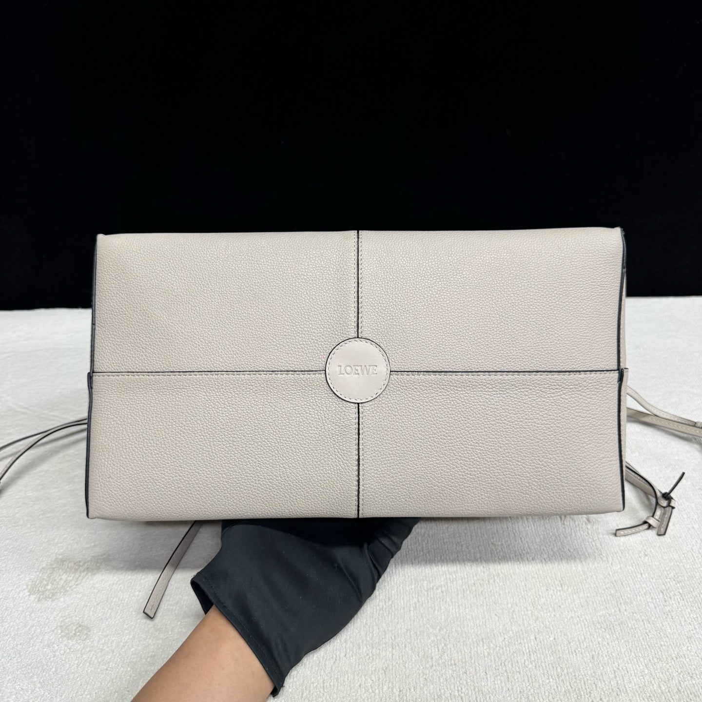 Loewe - Cushion Tote - Leather - Beige - (medium)