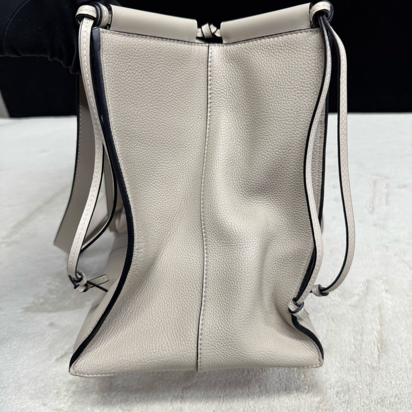 Loewe - Cushion Tote - Leather - Beige - (medium)