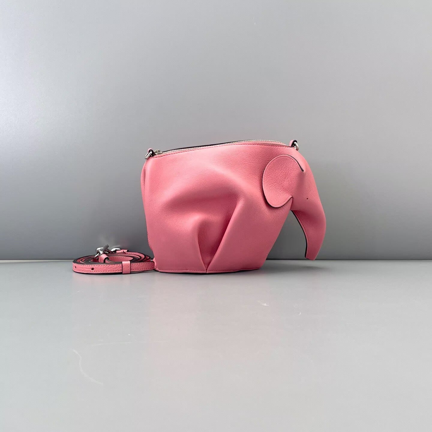 LOEWE - Elephant bag - Grained calfskin leather - Pink - (mini)