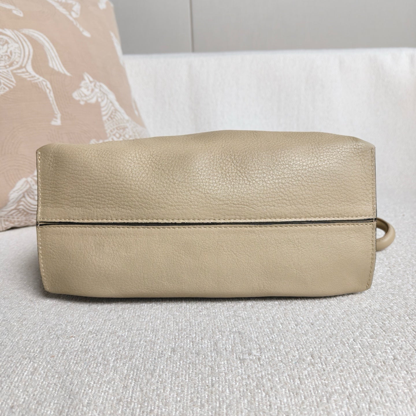 Loewe - Flamenco - Grained cowhide leather - Beige - (small)