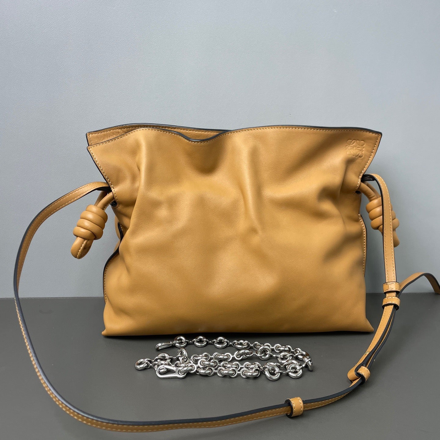 Loewe - Flamenco Knot - Leather - Brown - (medium)
