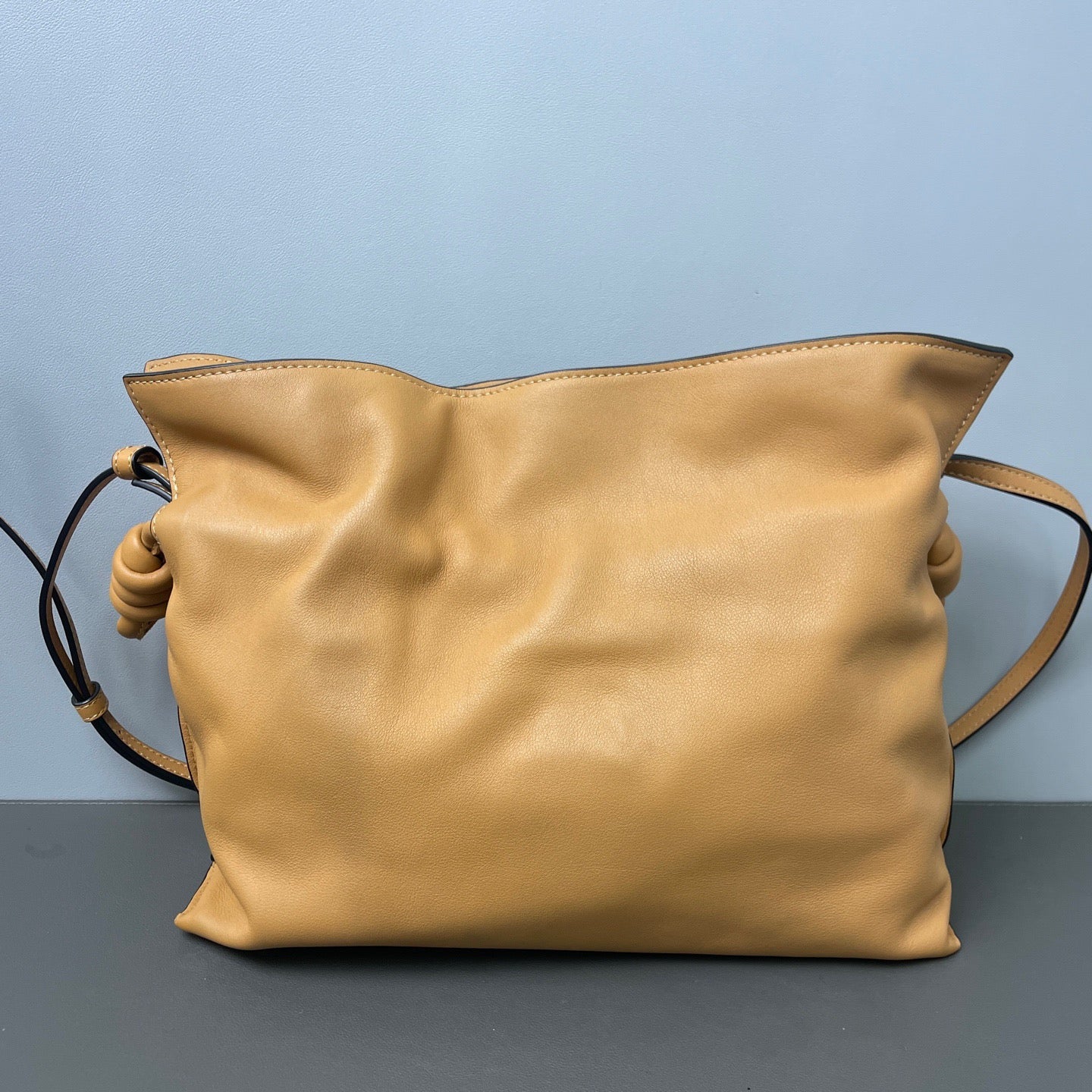 Loewe - Flamenco Knot - Leather - Brown - (medium)